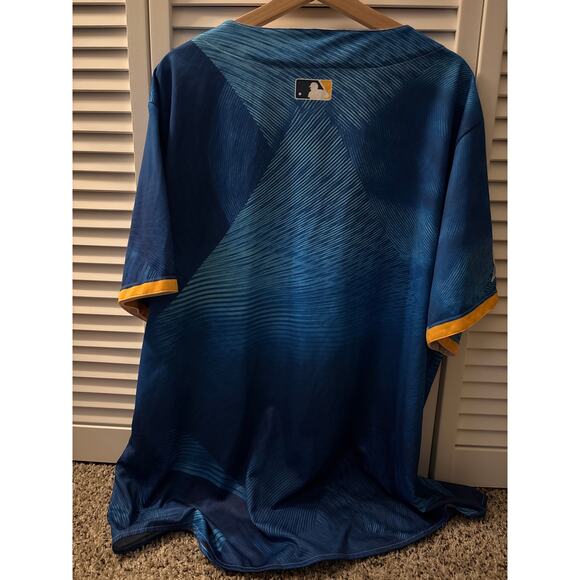 Minnesota Twins City Connect Jersey - Picture 4 of 5